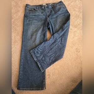 Nine West  Straight Leg Capri  Blue Jeans